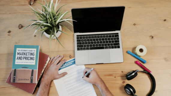 Terbongkar! Pemasaran Online Dalam Bahasa Inggris Adalah Terbaik